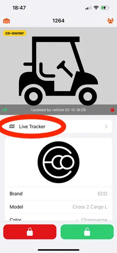 Aplicación móvil: página del vehículo con el botón Live Tracker marcado